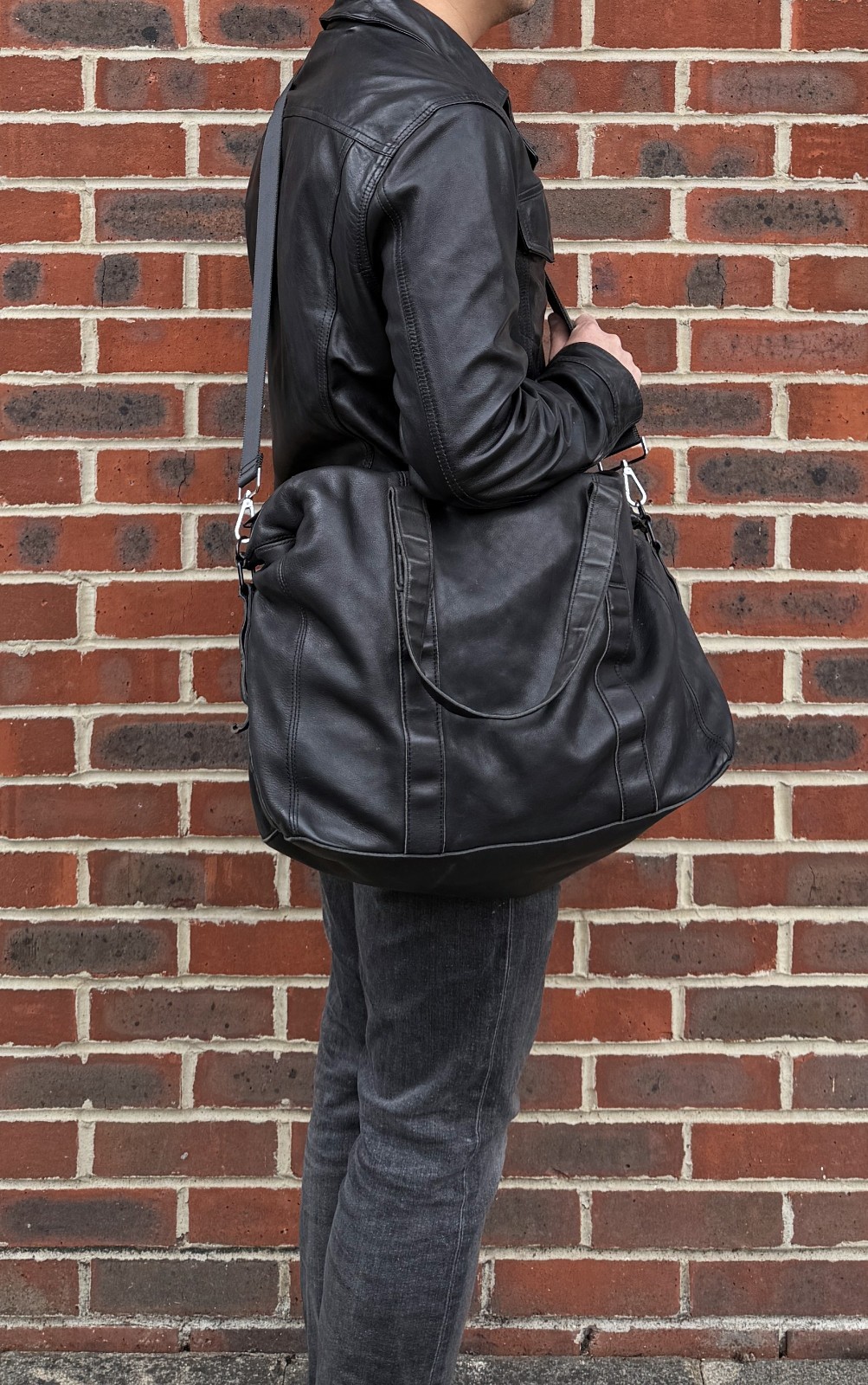 AllSaints MEGURO Leather Holdall Bag Black MEDIUM Unisex Mens Day Bag Shoulder