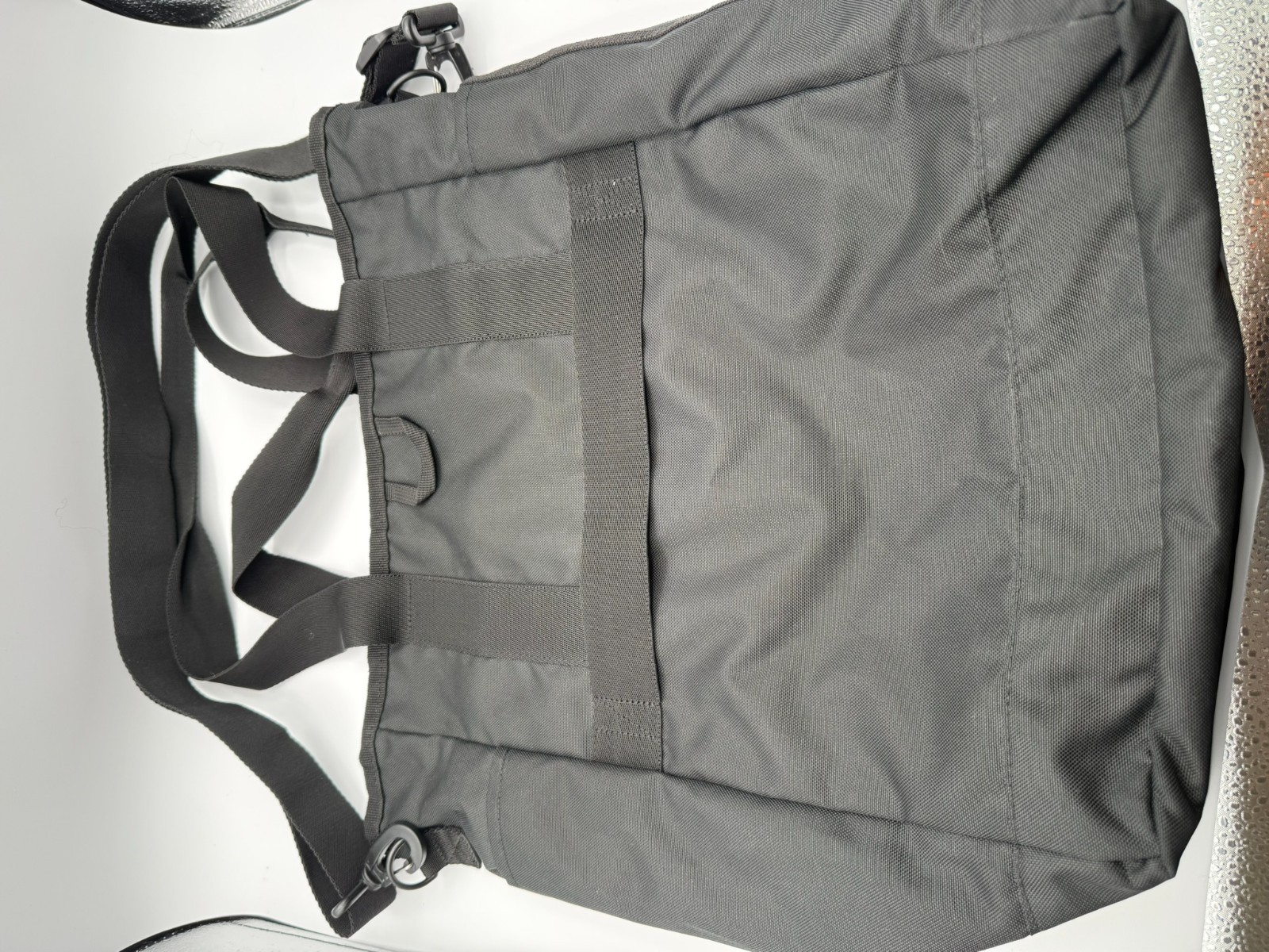 Adidas men Originals Utility 2.0 Tote New Without Tags