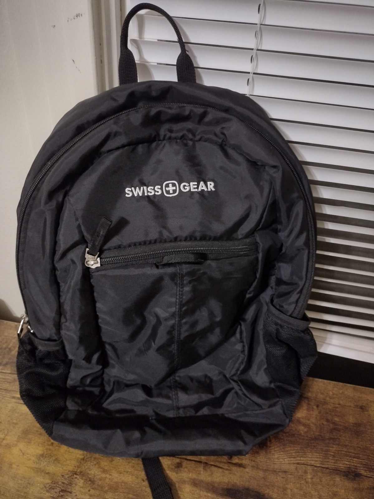 Swiss Gear Black Zip Close Side Mesh Pockets Padded Backpack