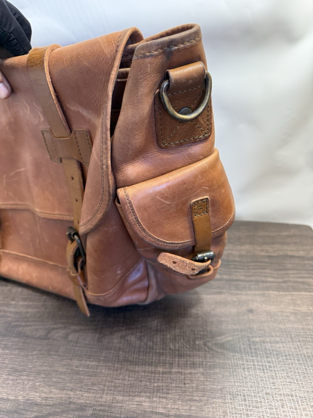 Whipping Post WP Standard Large Leather Messenger Bag Brown Distressed