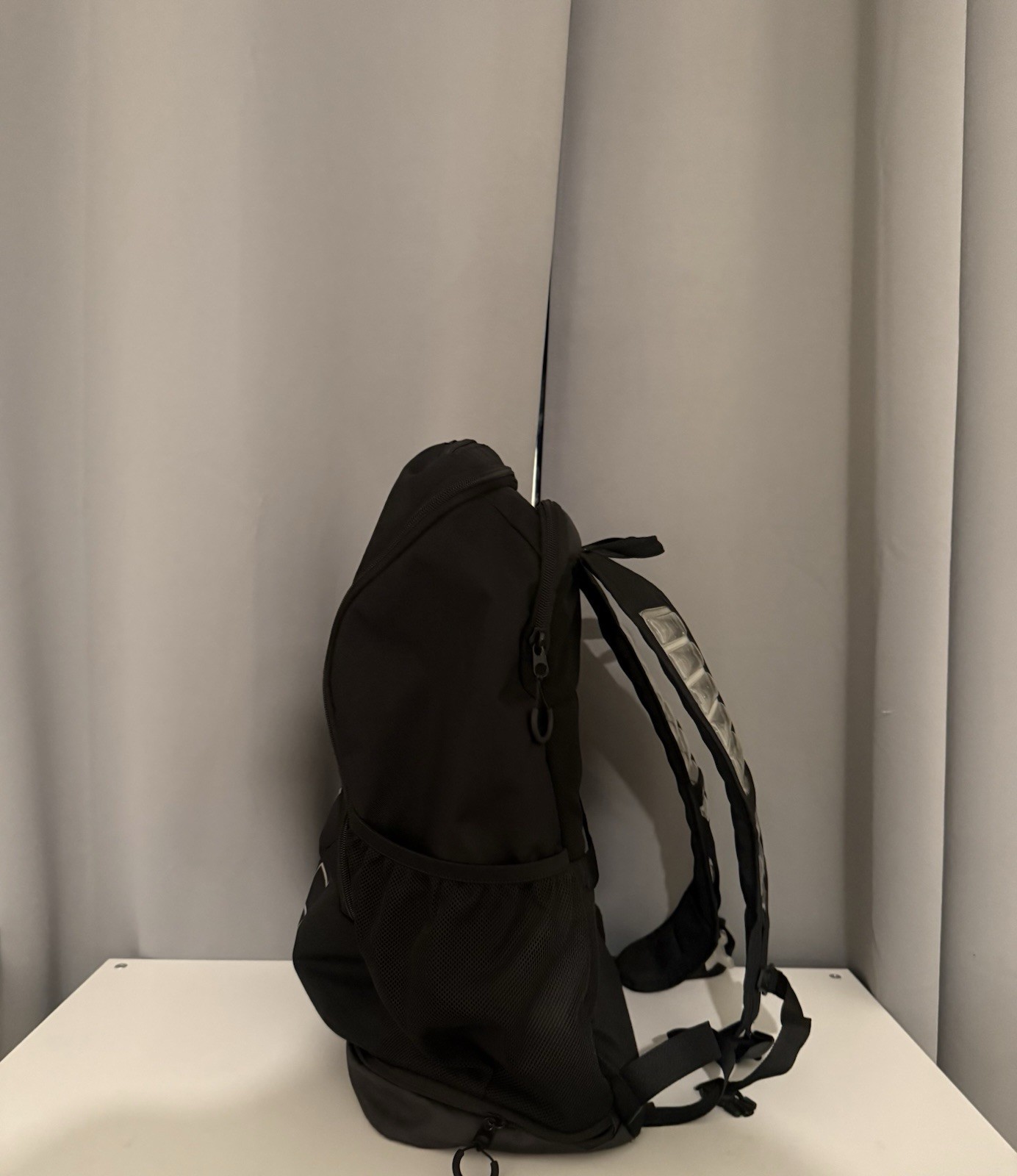 Nike Varsity Elite Backpack 32L Black Grey Navy Air Cushion Basketball HM9965