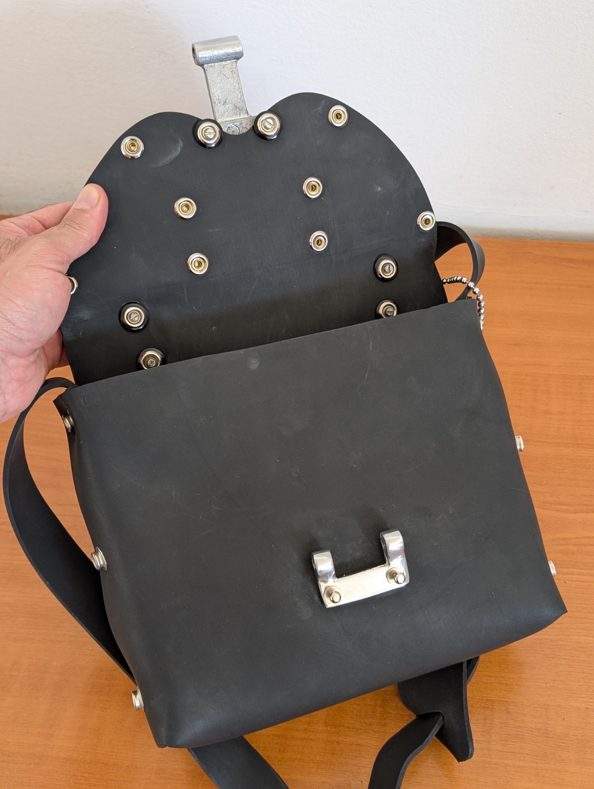 Vintage HI TEK London Designs Alexander Steampunk Bag in Rubber – RARE