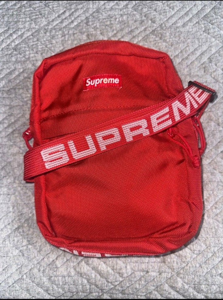 Supreme Red Crossbody Shoulder Bag Zip Closure Adjustable Strap Unisex