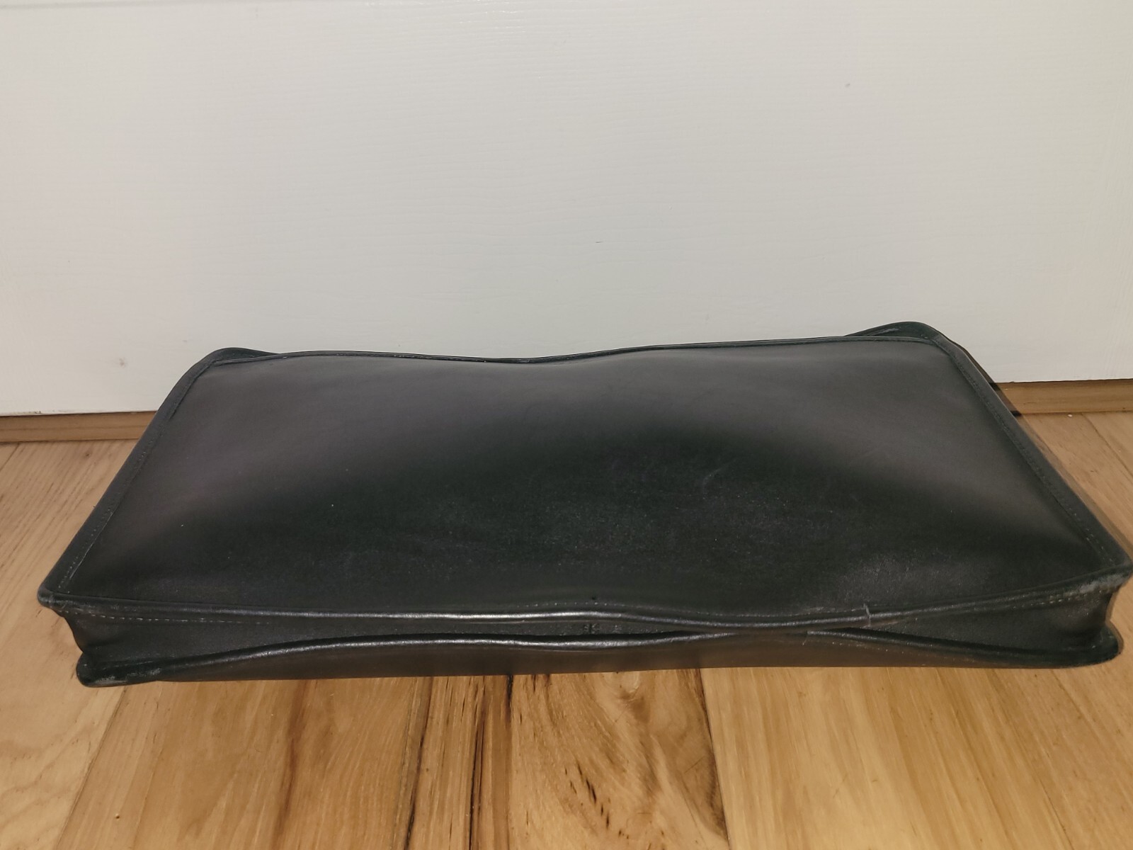 Vtg. Jack Georges Black Zippered Pouch Leather Bag USA Made Compartments