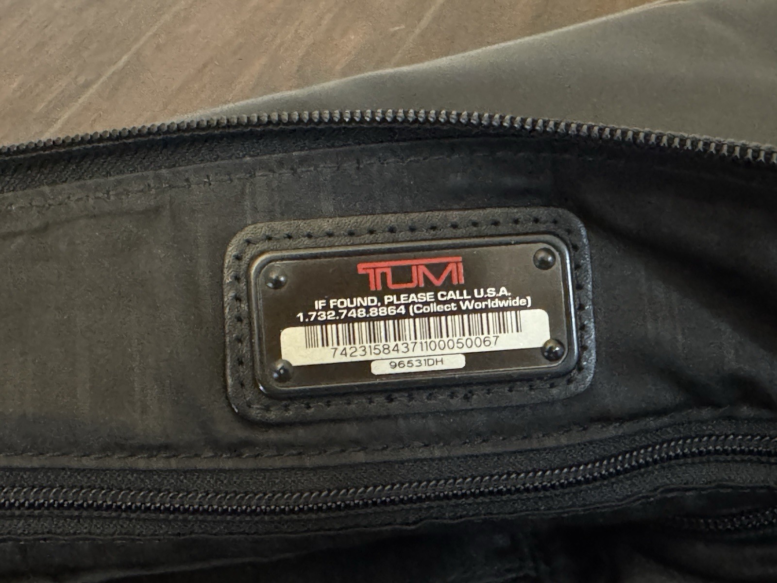 TUMI Leather Laptop Briefcase Black 96531DH – See Description