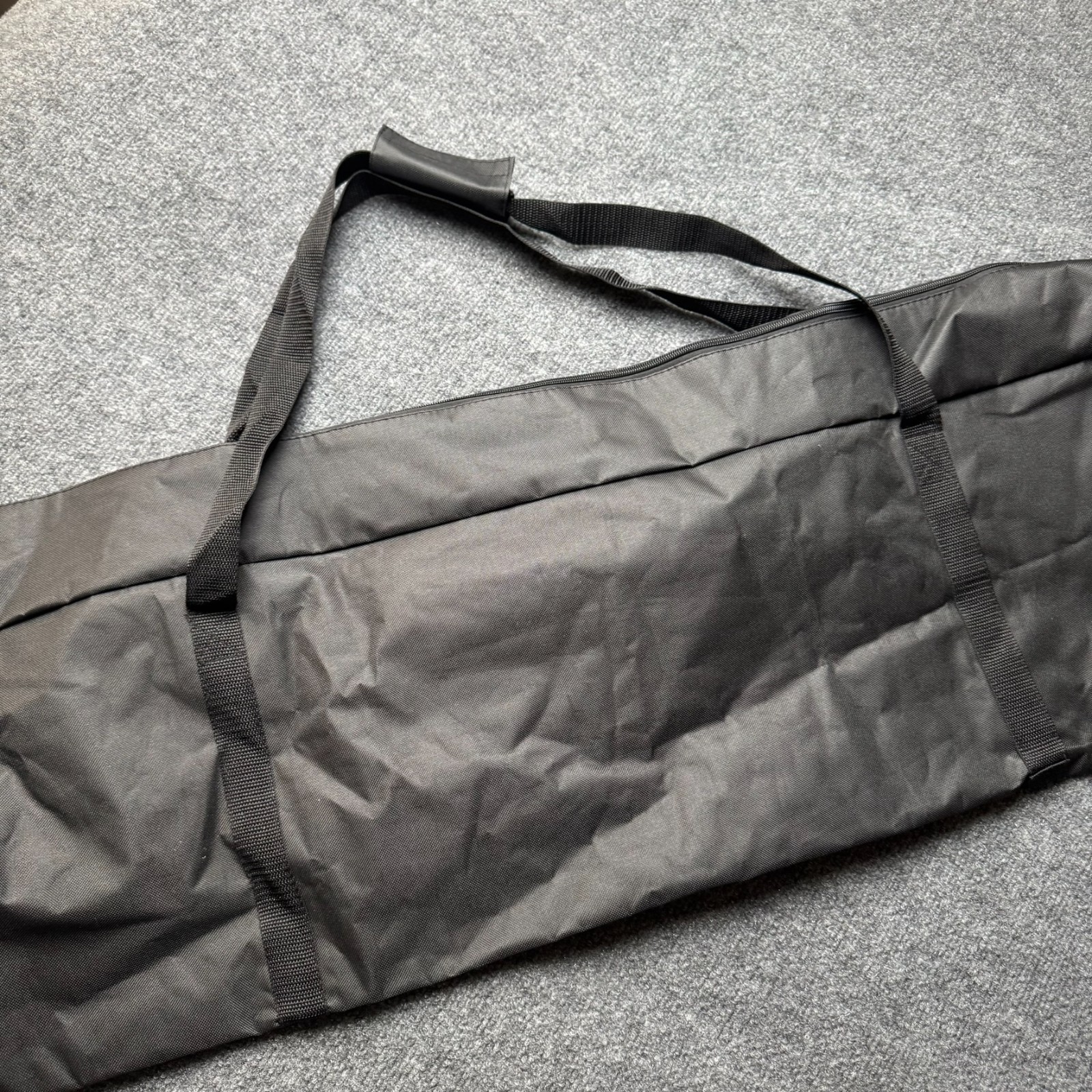 Amazon Basics 50″ Christmas Tree Storage Bag Heavy Duty Duffel Zippered Black L