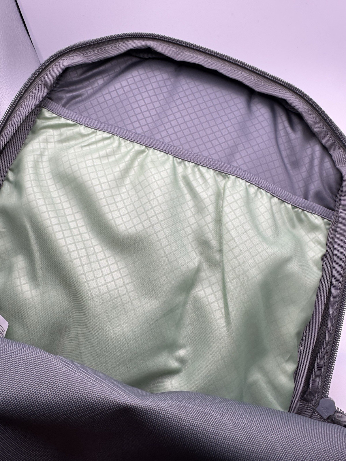 Timbuk2 Parkside OS Surplus Laptop 17in Backpack Gray /Green- ServiceNow Branded