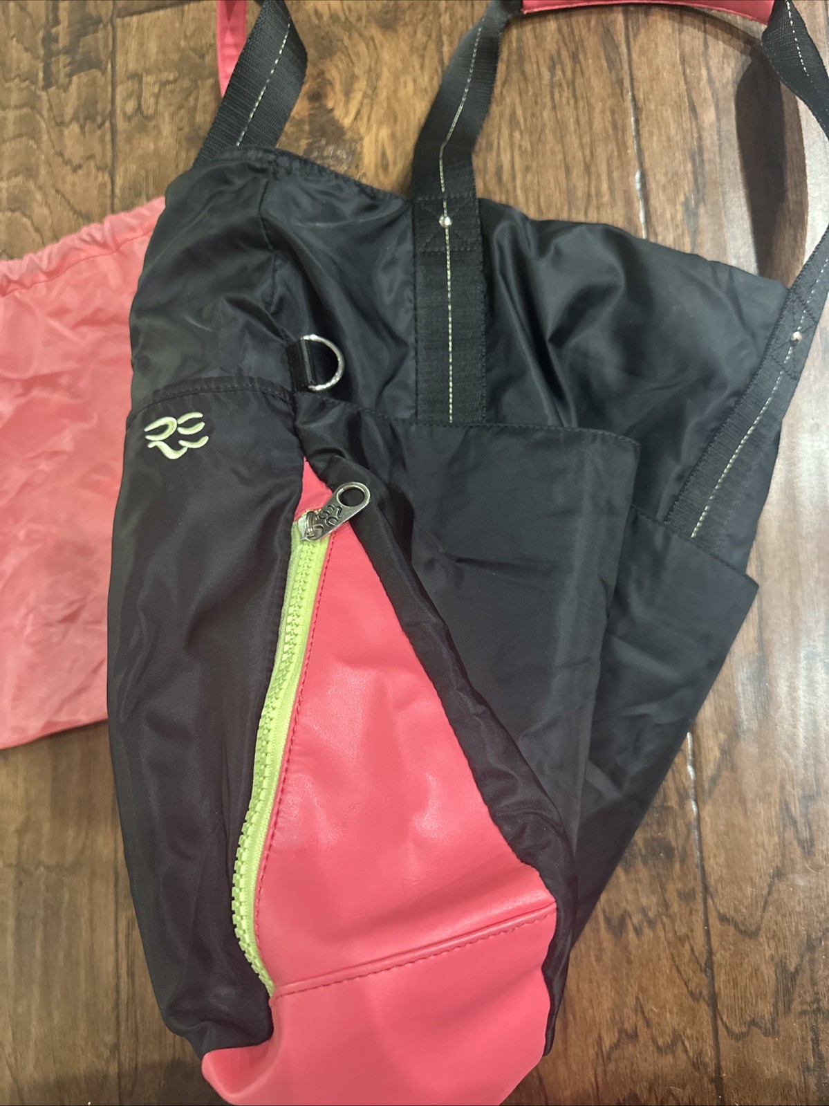 Rare Earth RE by Stone Mountain Nylon Neon Tote Yoga Travel Gym Bag NWOT
