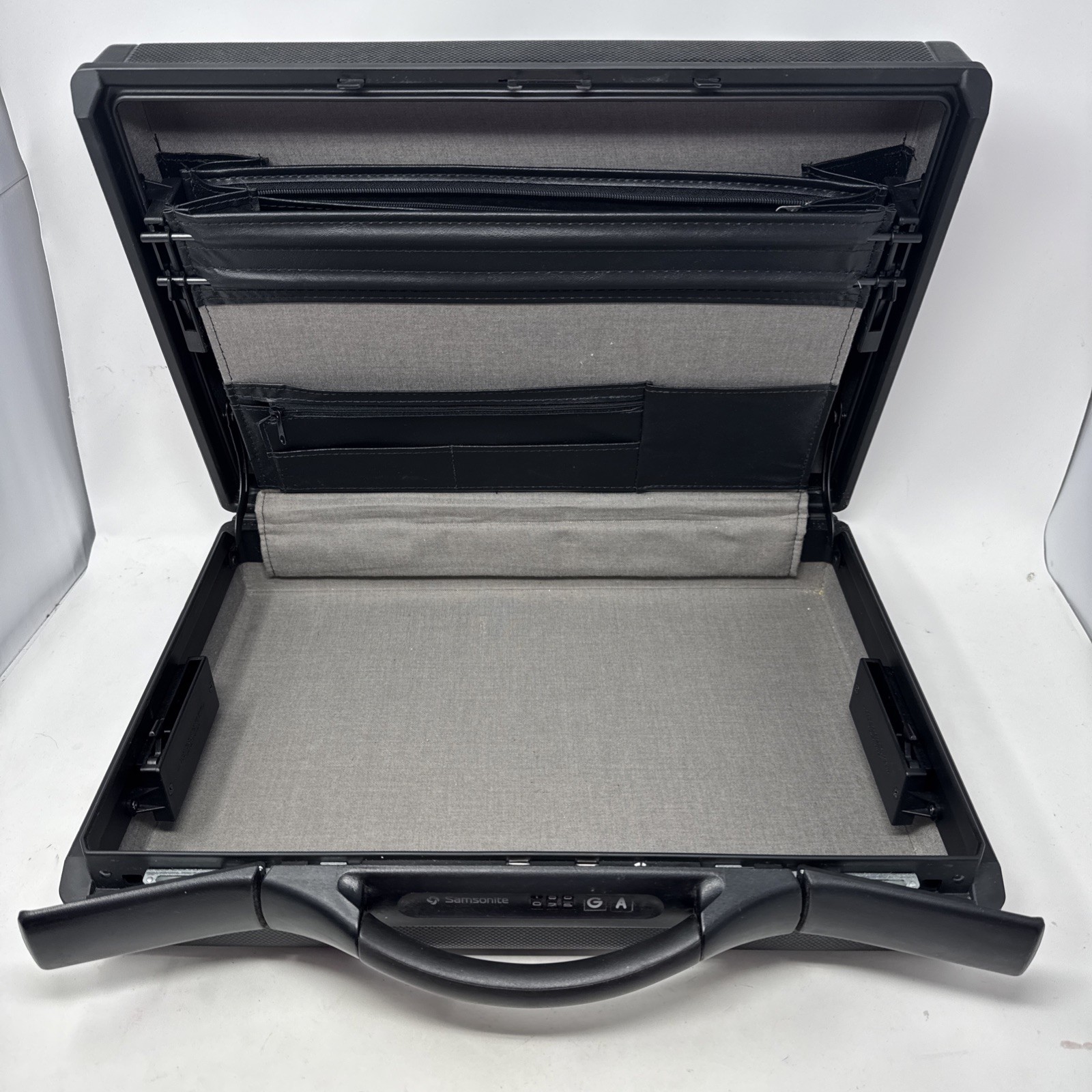 Vtg 1993 Samsonite Quantum Focus Hard Shell Briefcase Attache Prop IBM ERA – USA