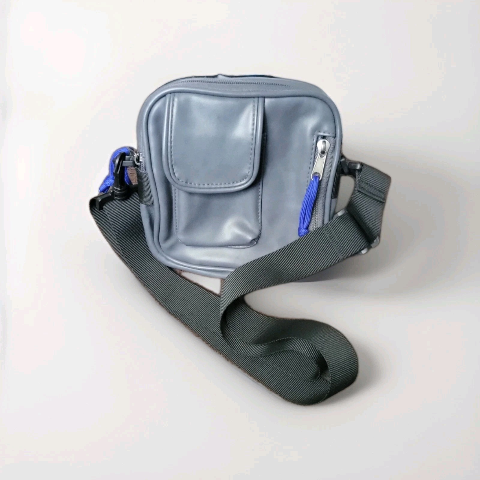 Small Grey Crossbody Shoulder Bag – Travel / Everyday Use*