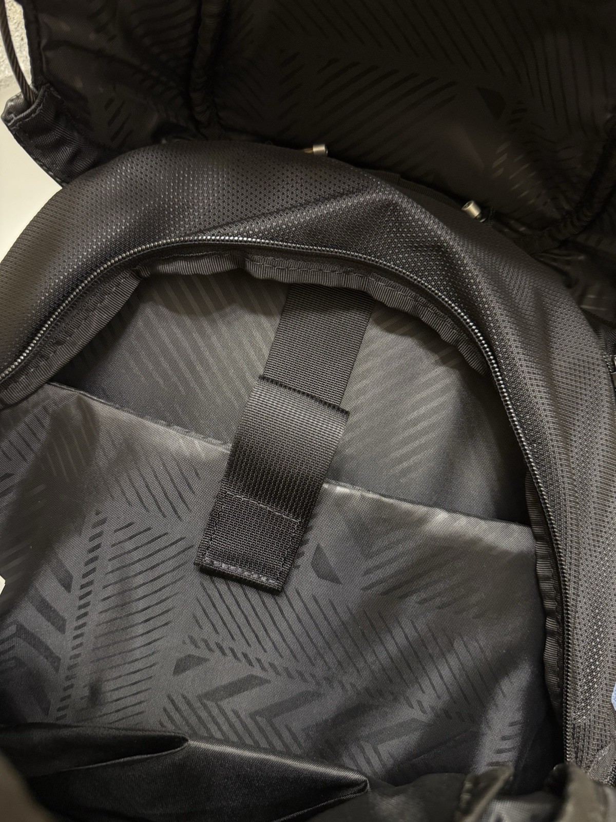 Oakley Kitchen Sink Backpack Stealth Black 34L Laptop Tactical Hiking Black