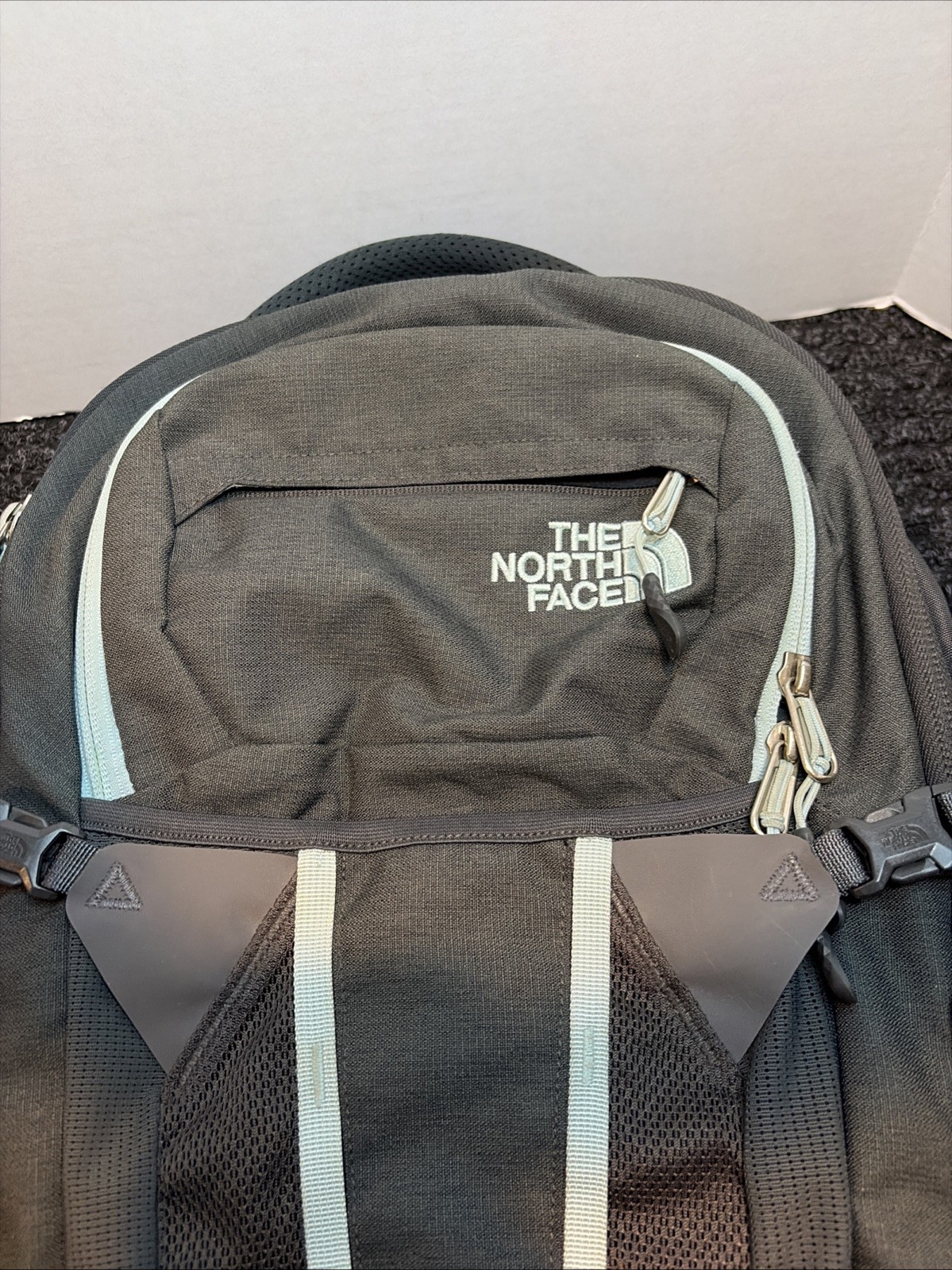 The North Face Recon Backpack School Work Hiking Padded Gray And Teal