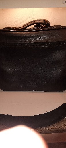 TARGUS OFFICE IN A LEATHER BAG–HOLDS EVERYTHING THAT YOU NEED