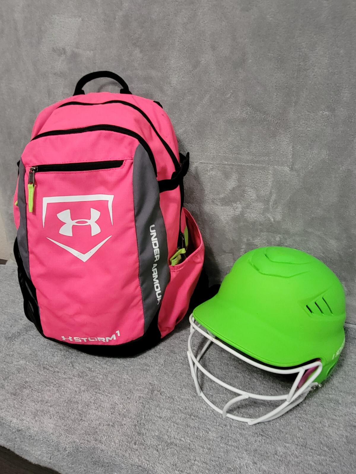 Under Armour Storm Pink Backpack Dugout Bat Bag Plus Accessories See Description
