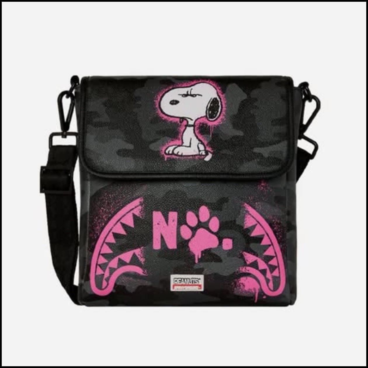 Sprayground 18″ Backpack + Messenger bag : Snoopy That’s a No No Limited Edition