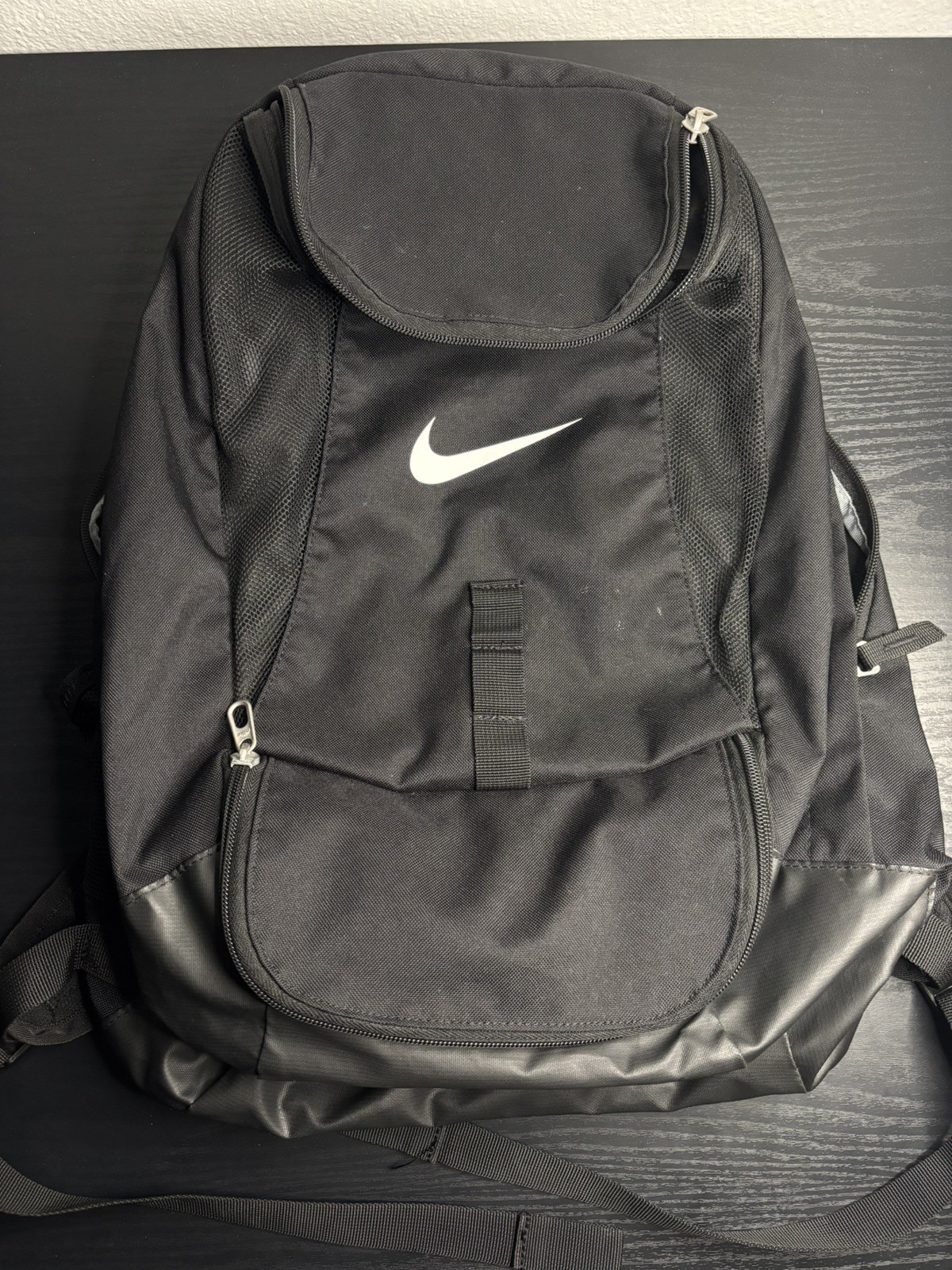 NIKE Club Team Swoosh Backpack Basketball Soccer Ball BA5190