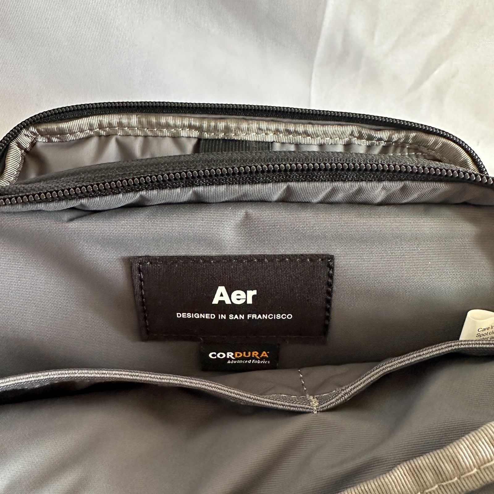 Aer Cable Kit 2 Black 1.8L Tech Organizer Travel Pouch