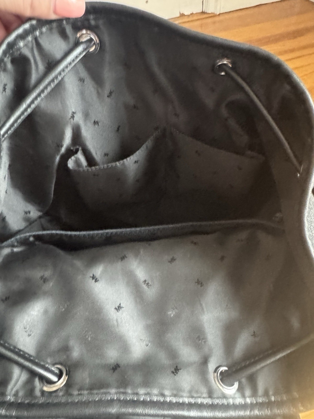 Michael Kors Black Sport Men’s Backpack Drawstring Pockets Adjustable Strap