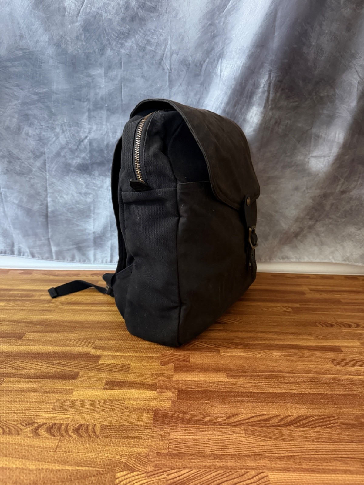 Filson Style 70152 Daypack – Black – Made in USA – Great condition