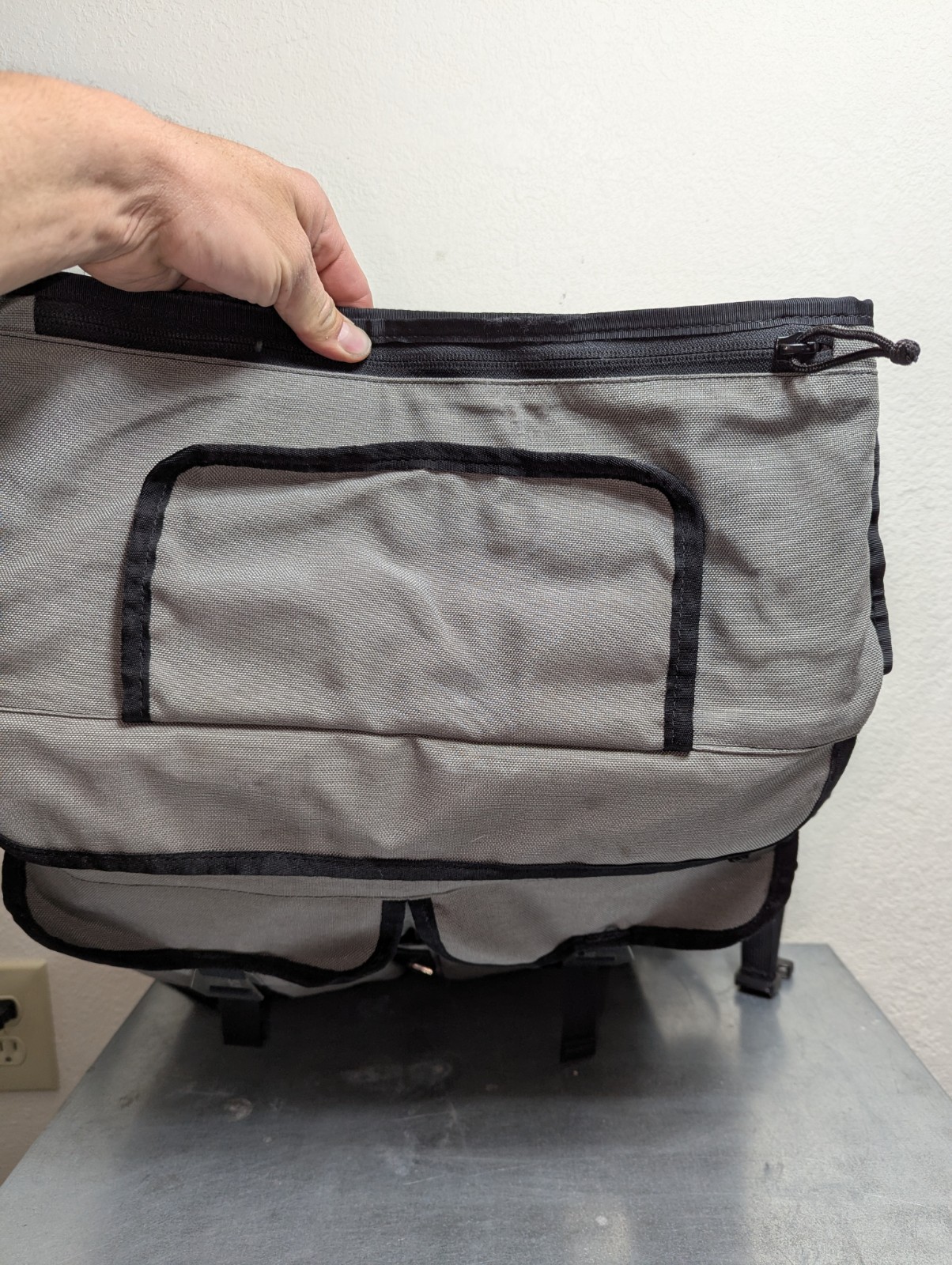 Chrome Industries Orlov Rolltop Backpack – Gray – Commuter Bag w/ Pouch