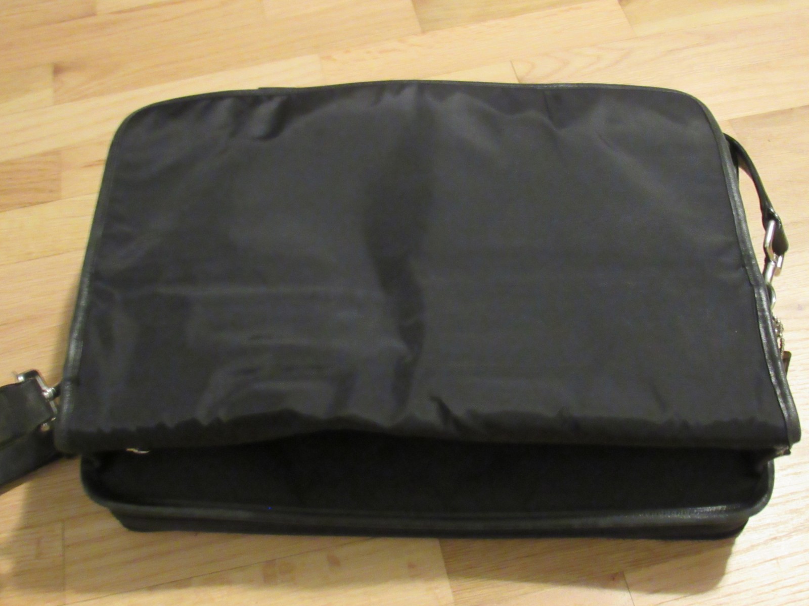 Coach Thompson Executive Black Leather Laptop Bag Briefcase Attache F06455