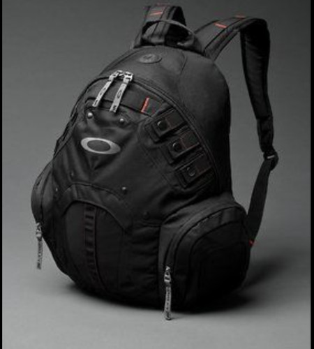 NEW with Tag – Oakley Planet Pack 2.0 Vintage Tactical Backpack, Color BLACK