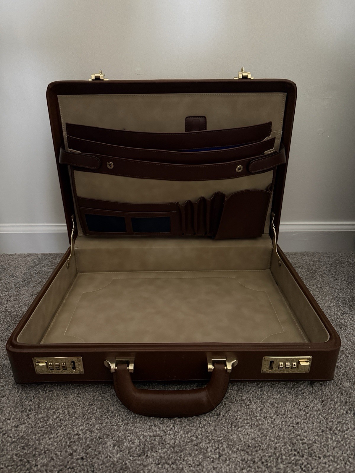 Crest Collection Executive Attaché / Hard-Sided Leather Briefcase