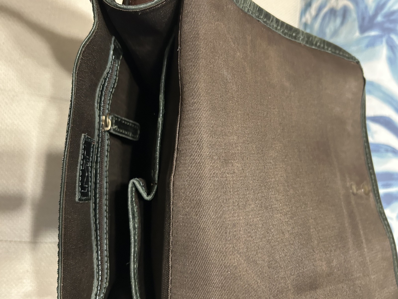 Genuine Leather Shoulder Sling Bag for Men Dk Brown W/Matching Hat NEW