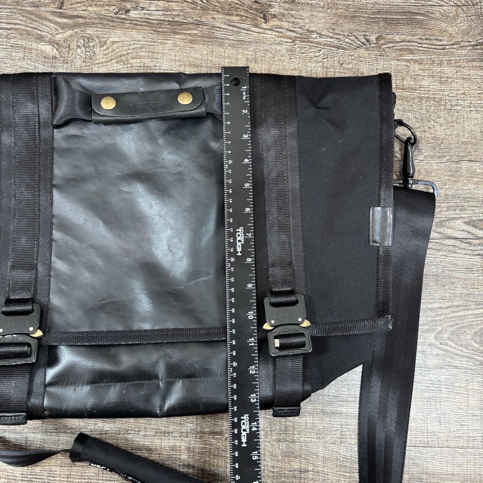 Defy Pivot Messenger Shoulder Bag Black 1000 Denier Cordura Cobra Buckles Laptop