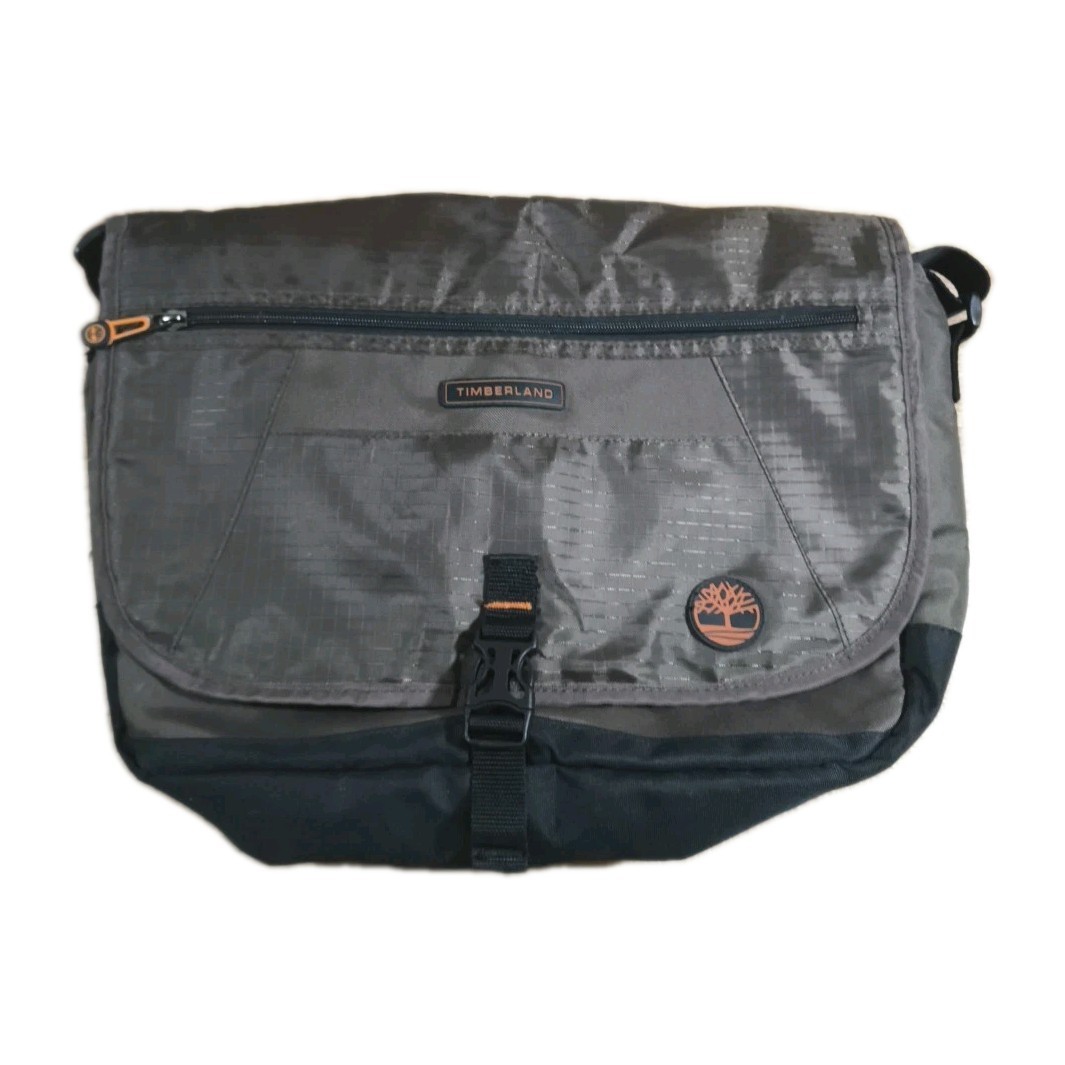 Timberland Twin Mtn. Travel Messenger Bag Olive Green Brown Adjustable Strap