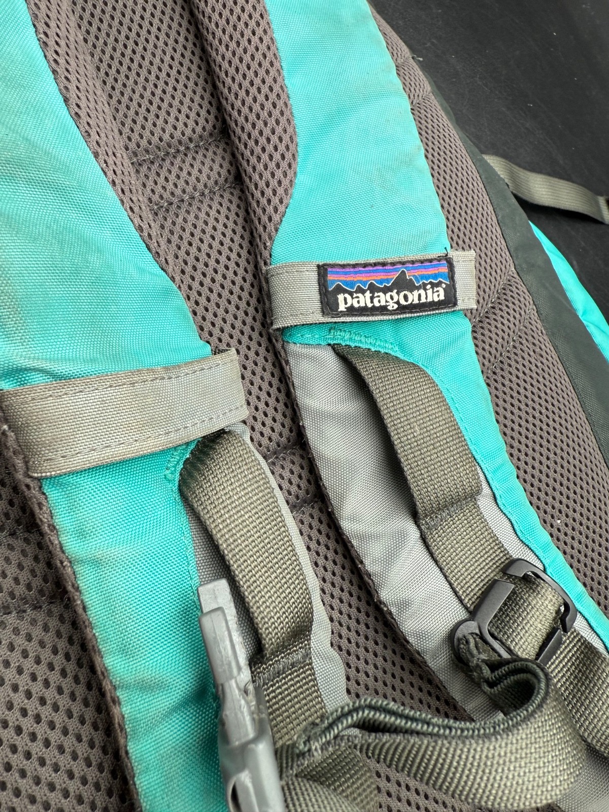 Patagonia Refugio Pack 28L Backpack Hiking Daypack Nylon Outdoor Durable Pack