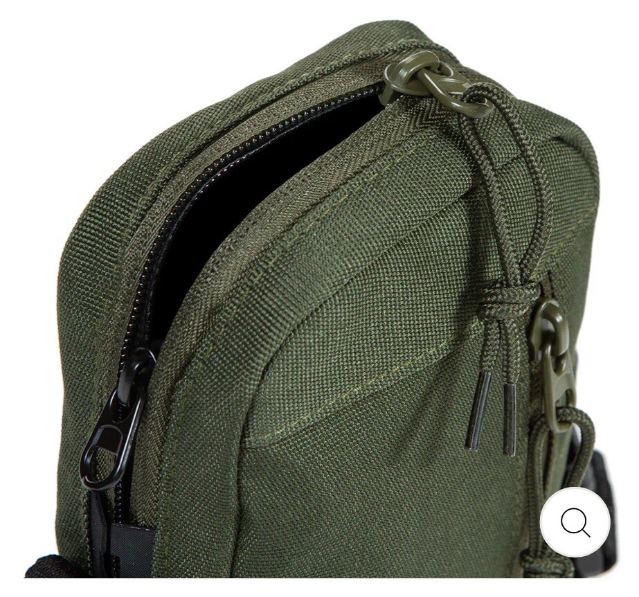 COOKIES SMELL PROOF CORE SHOULDER BAG DARK GREEN BRAND NEW.