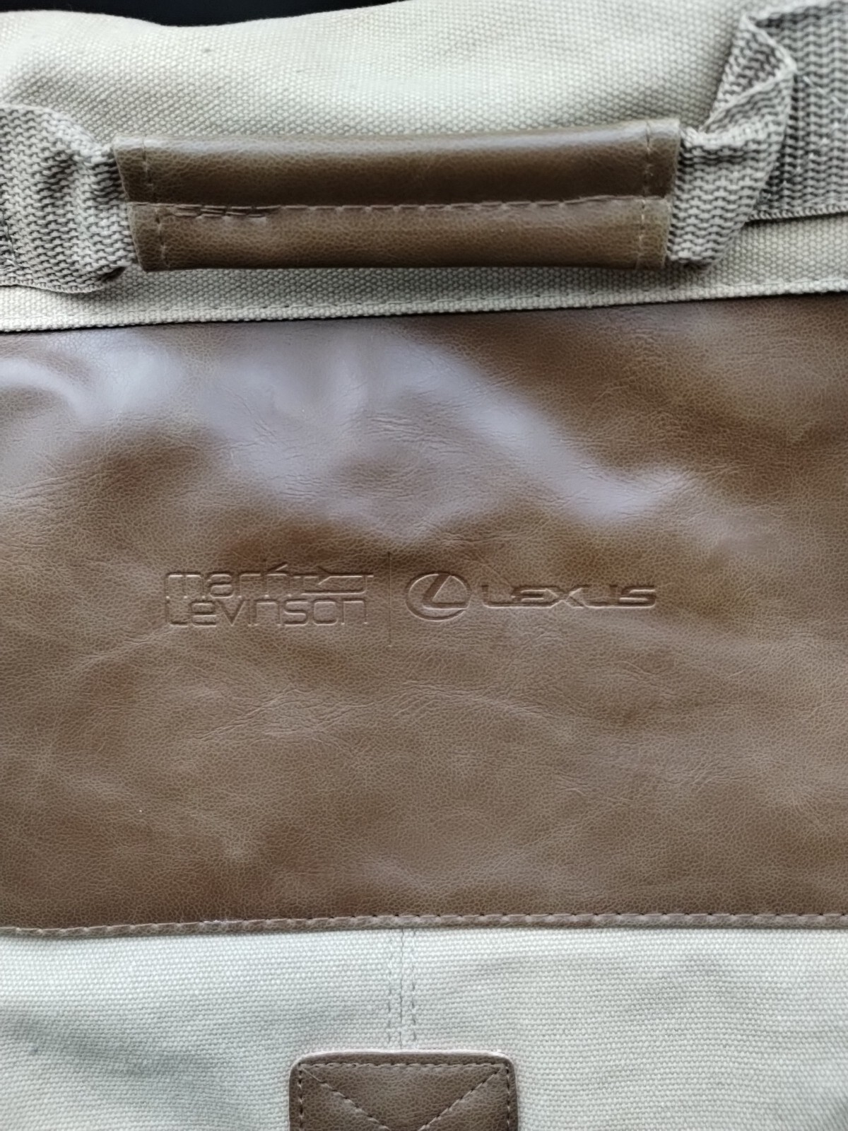 Field & Co. Leeds Mark Levinson Lexus 12″x 18″ Beige Canvas Messenger Bag