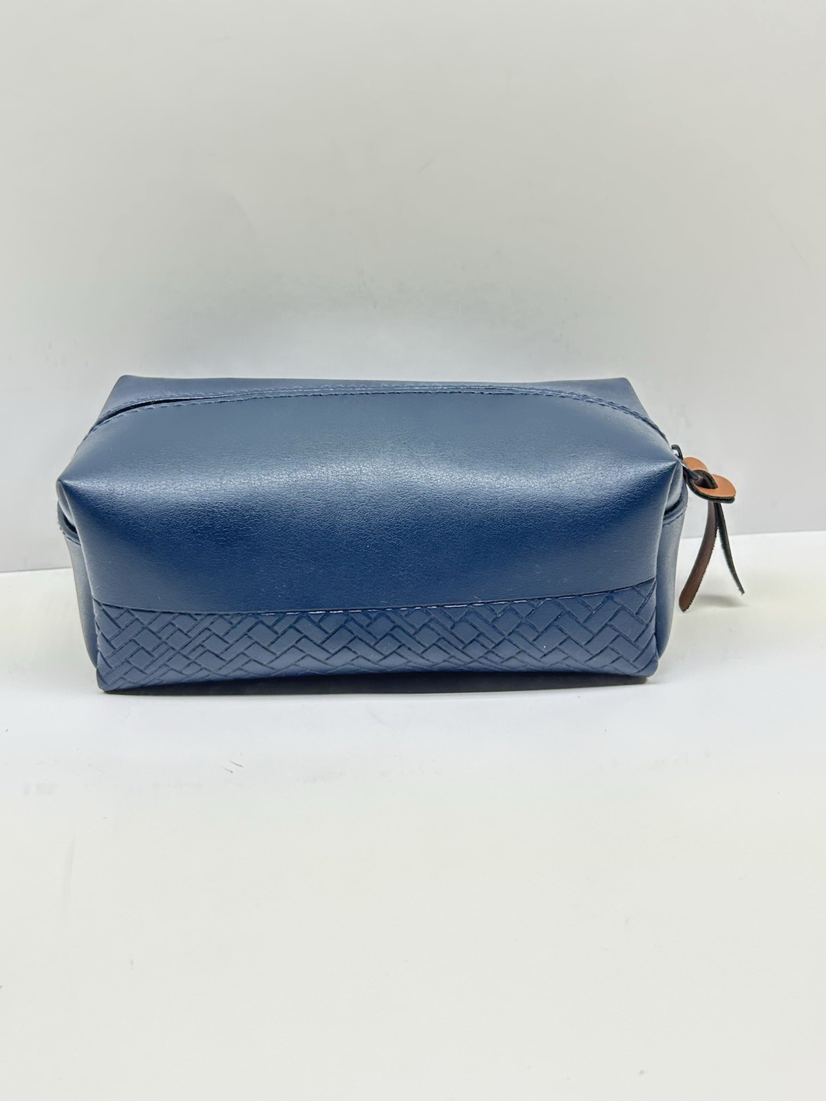 Cole Haan American Airlines Blue Amenity Cosmetic Shave Bag Travel Dopp Makeup