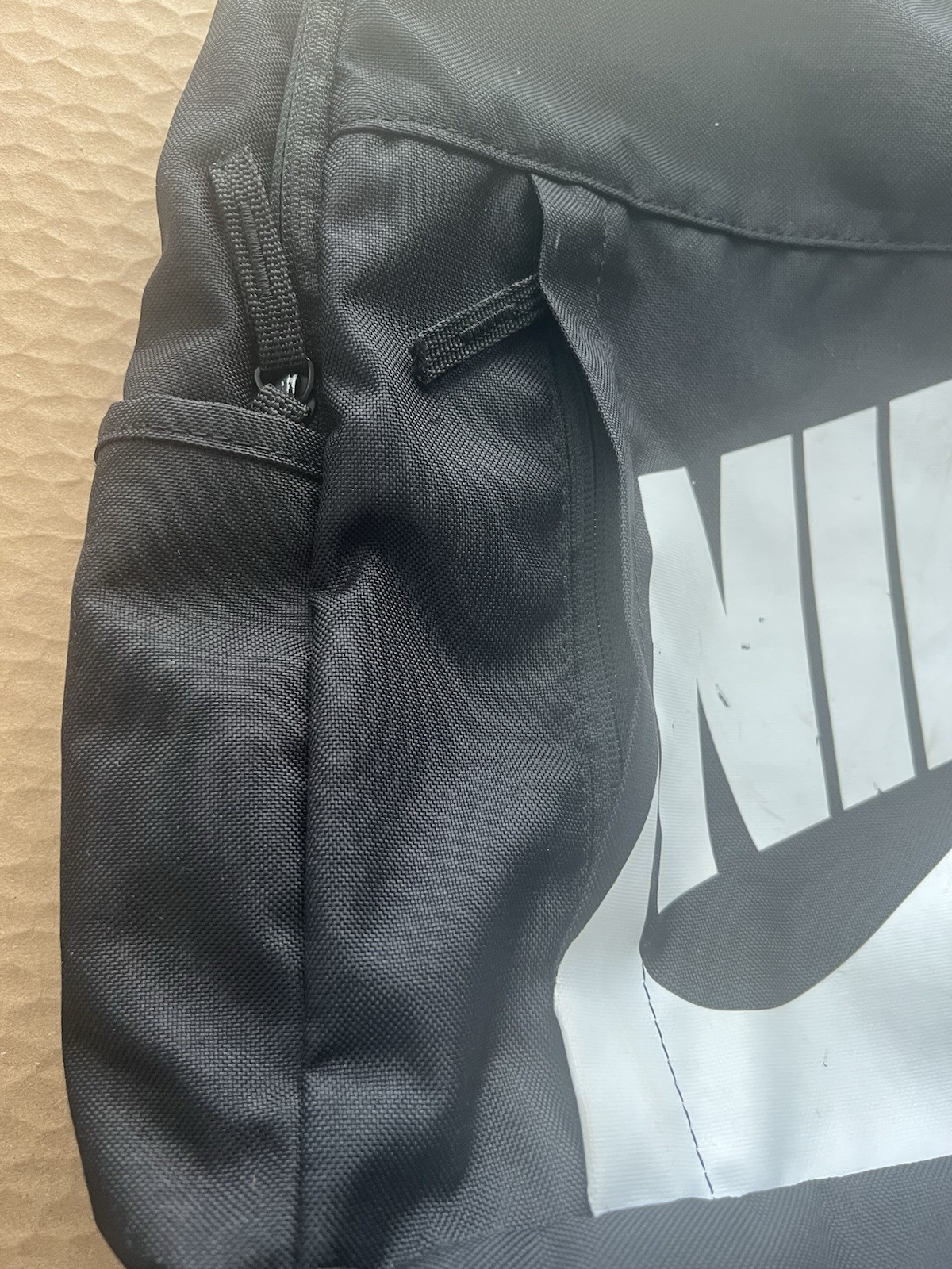 Nike Elemental Two Way Zip Backpack, Padded Back & Shoulders Straps 18×11.5×5″