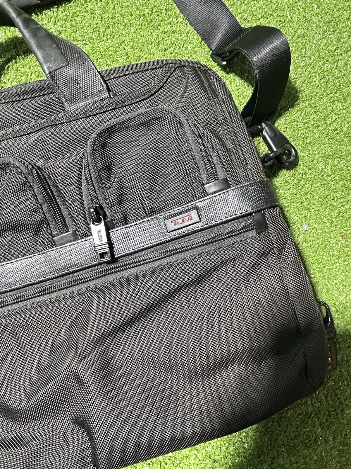 Tumi Alpha 2 T-Pass Medium Screen Briefcase Laptop Bag Nylon 26516D2 Reg $455