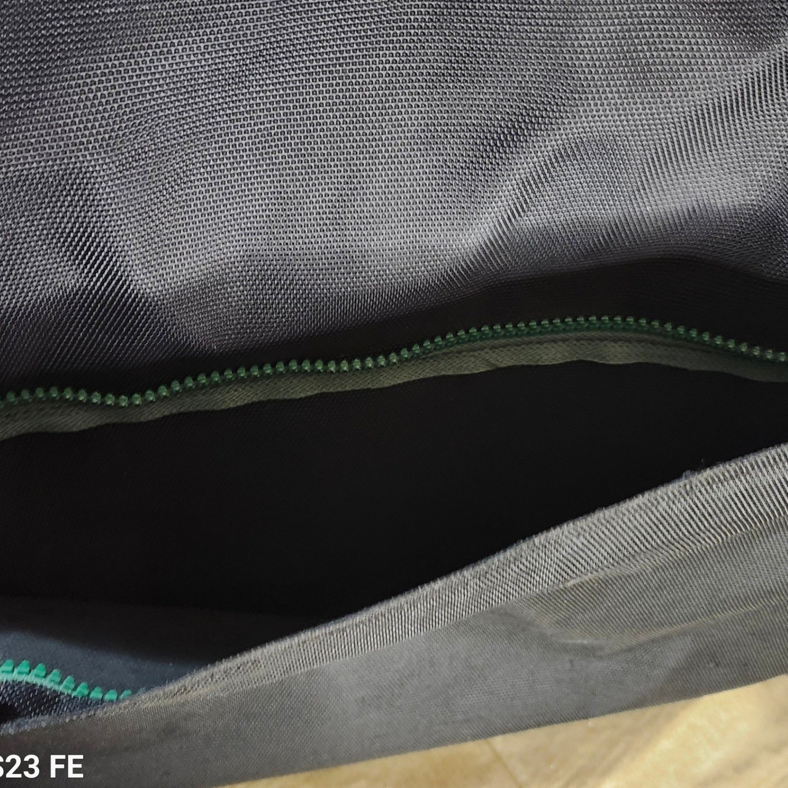 Lacoste Messenger Bag Black Green Canvas Crossbody Laptop Satchel Vintage Sport