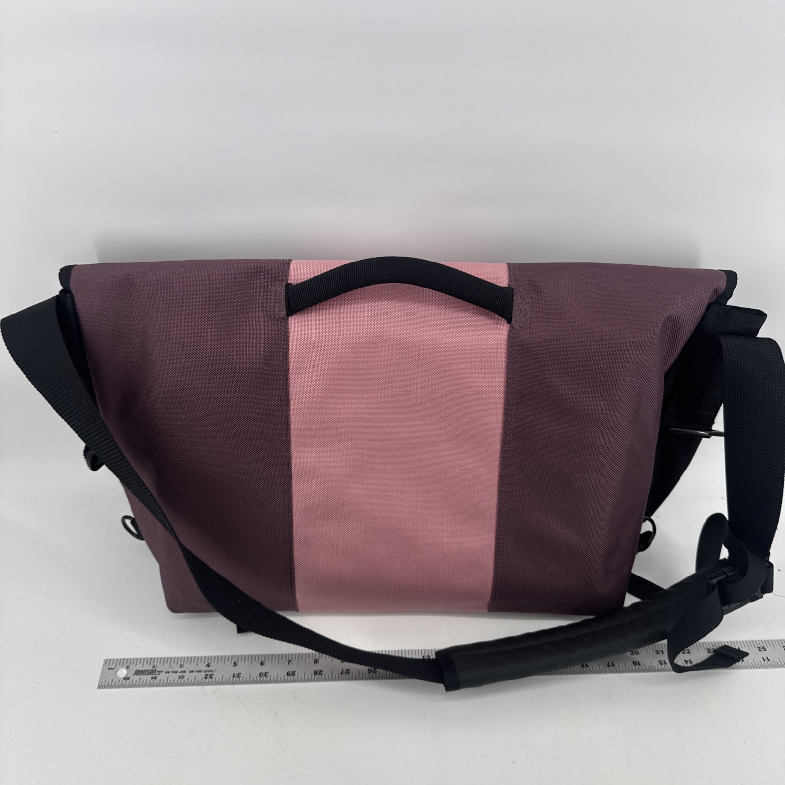 Timbuk2 Messenger Classic X Large Crossbody Laptop Pink Lavender