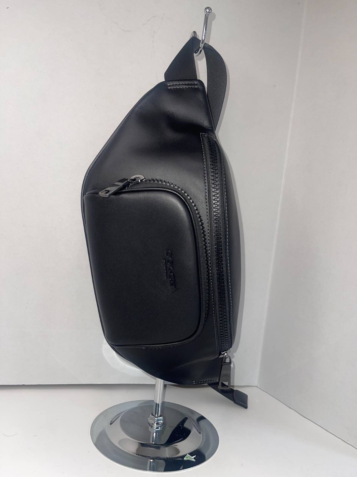 Men’s Coach Racer Belt Bag – Black| Sleek & Functional Designer Accessory