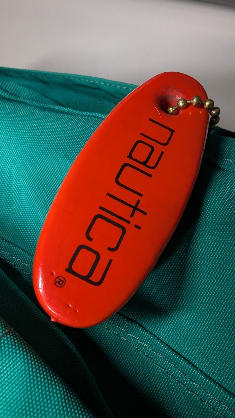 Team Nautica USA Vintage 90’s Duffle Bag Carryon Green 22″ Keychain Super Clean!
