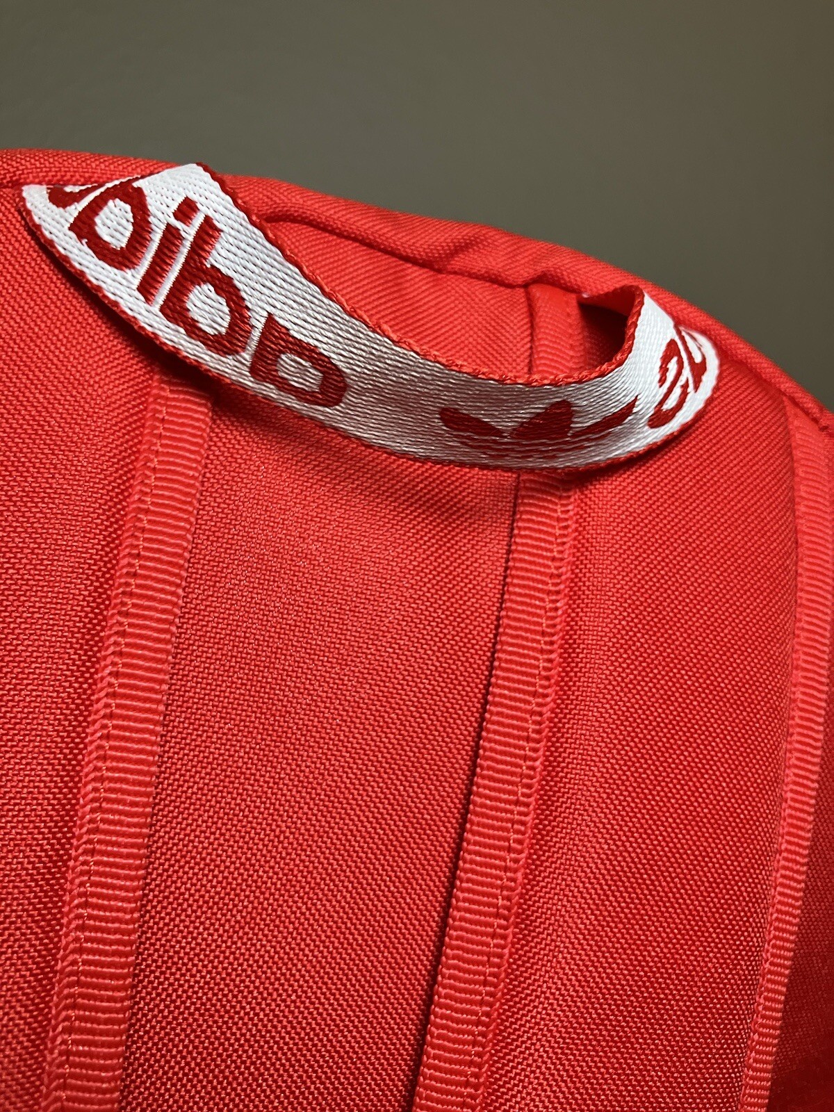 Adidas / ADICOLOR Backpack / HY1012 / Red / L