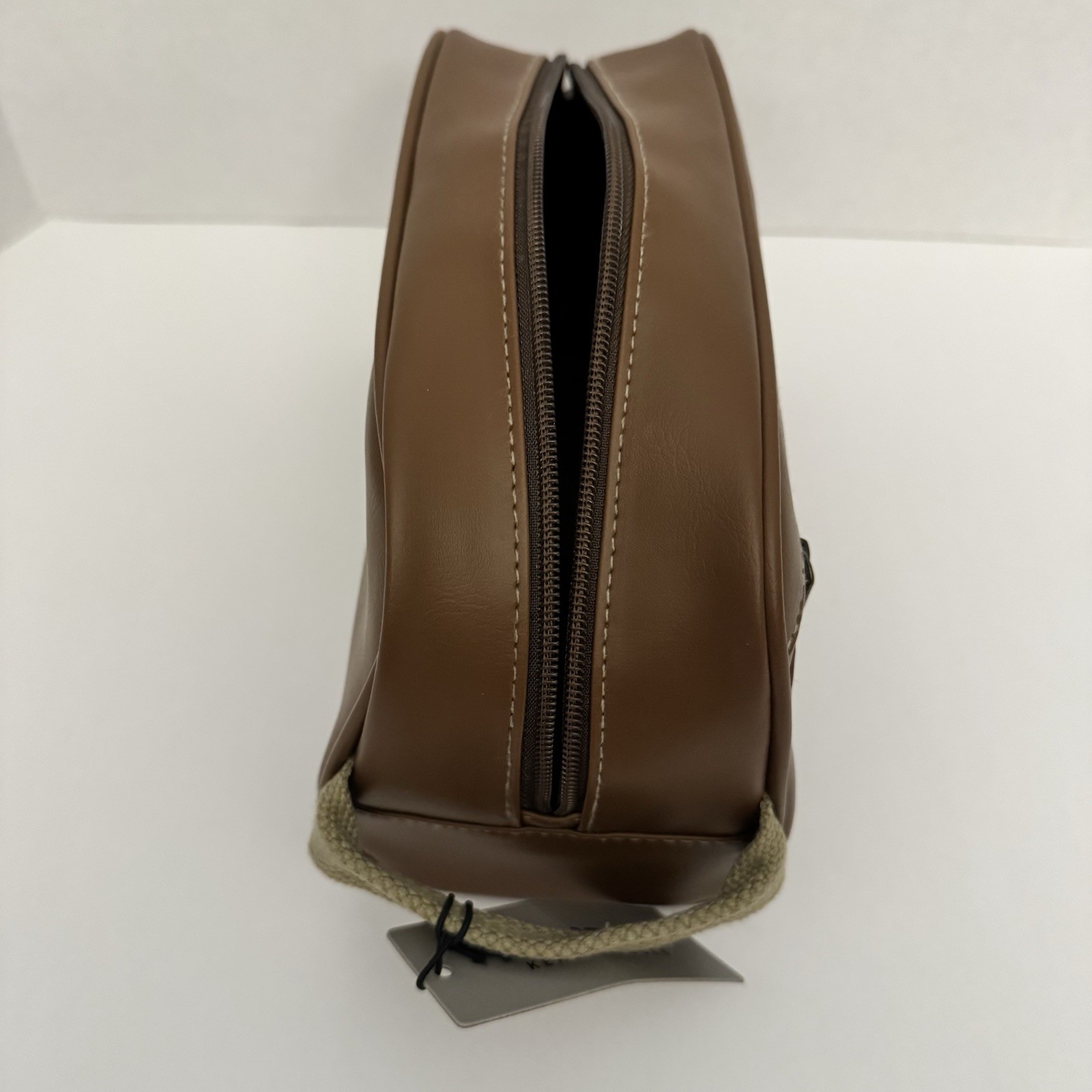 Kenneth Cole Reaction Nwot Toiletry Bag Men’s Accessories Faux Leather