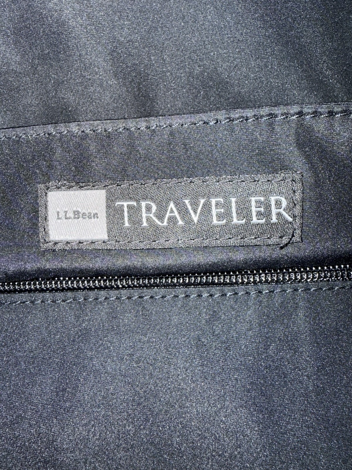 LL Bean Healthy Back Ameribag Sling Back Bag Black Adjustable Strap Zip Pockets