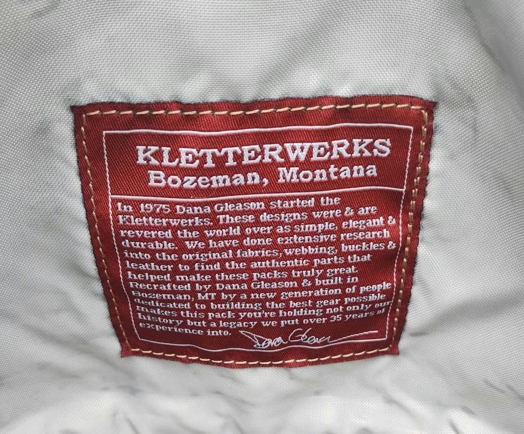 KLATTERMUSEN Shoulder Bag – Pre-Owned, Functional Design