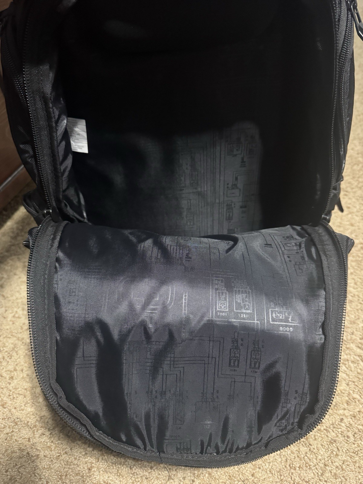 OGIO Renegade RSS 17 Laptop Backpack Black Tech Vault Armored Pocket USED ONCE