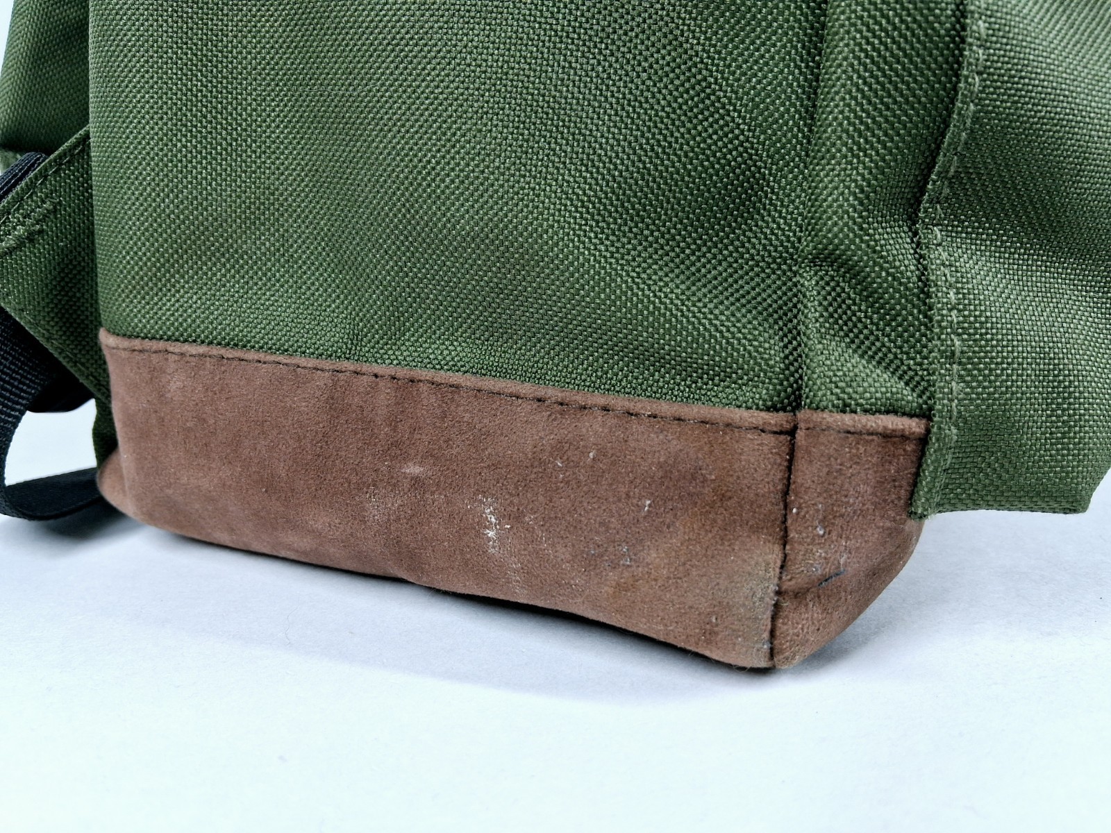 Vaschy Green & Brown Backpack Zip Adjustable Strap Pockets Travel Good Pre-owned