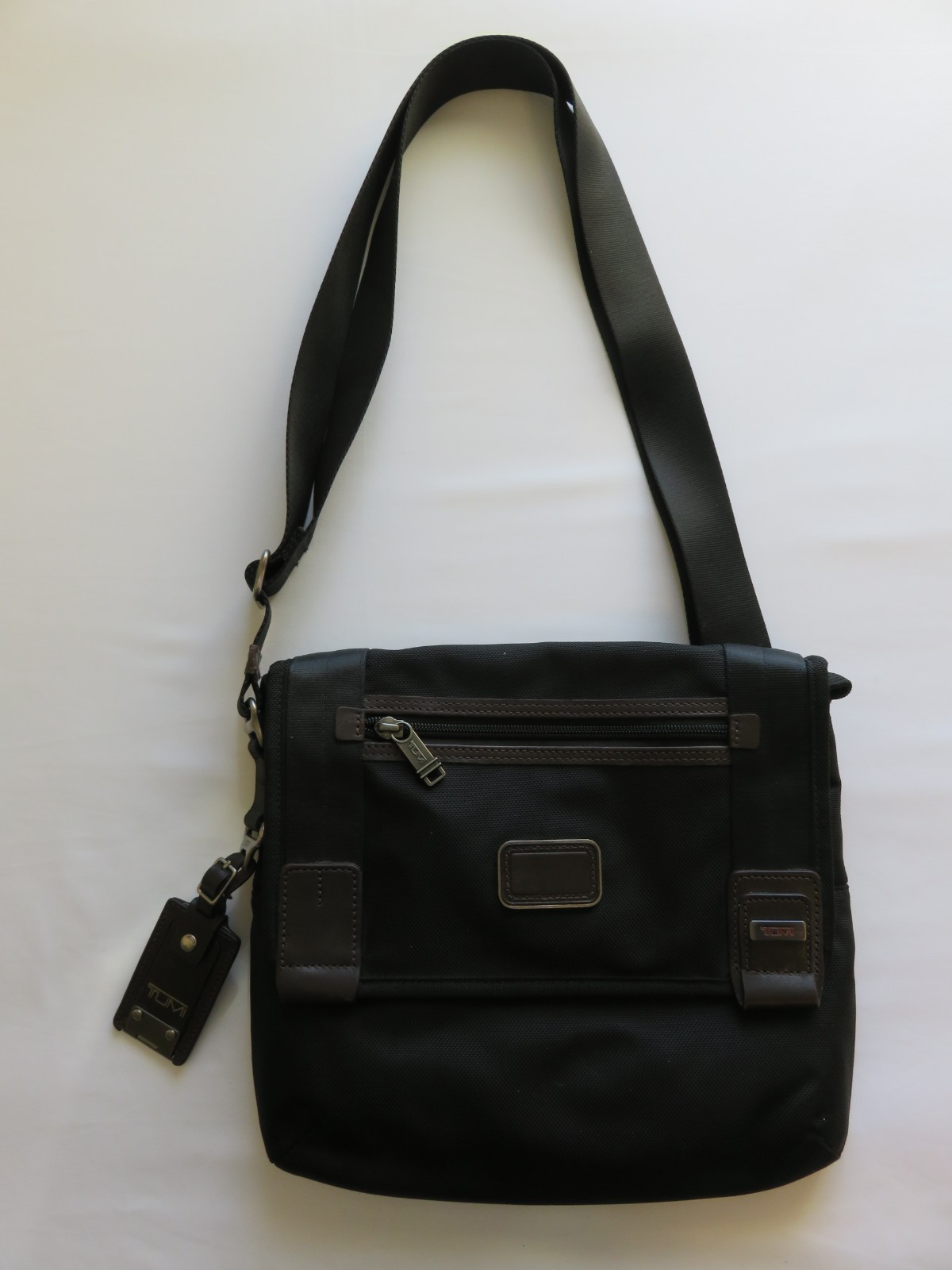 TUMI Alpha Bravo Beale Mini Messenger Bag Black Ballistic Nylon Crossbody 22371
