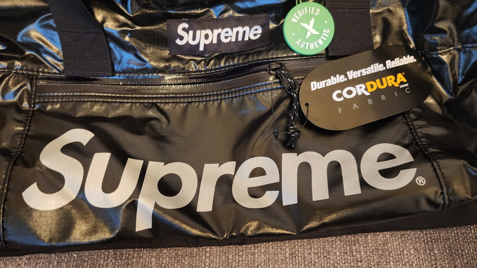 SUPREME DUFFLE BAG BLACK FW17 REFLECTIVE LOGO CORDURA FABRIC BRAND NEW