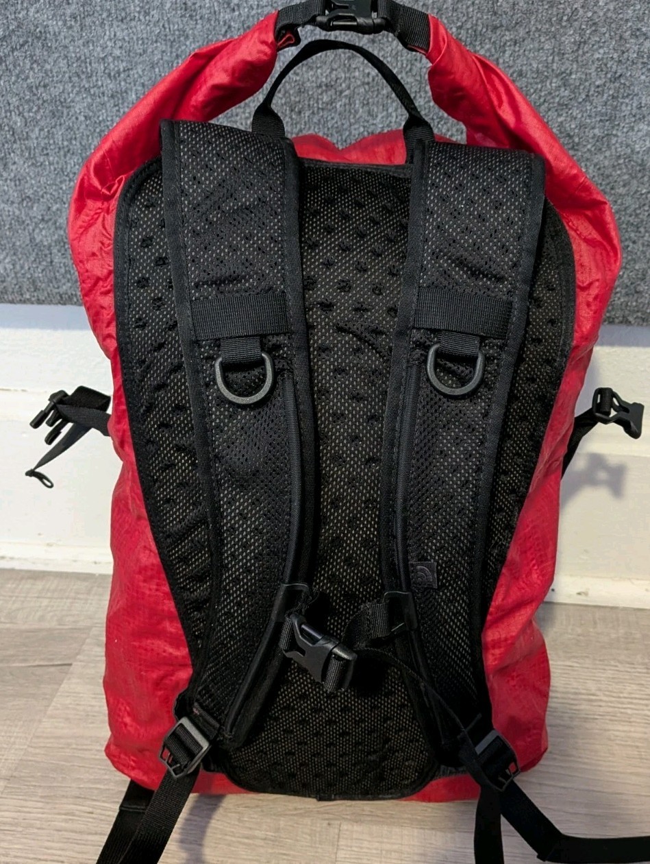The North Face Waterproof Rolltop Backpack Daypack Red Black READ