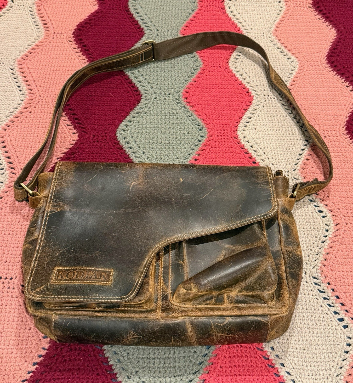 Kodiak Buffalo Leather Messenger Men’s Satchel Work Bag
